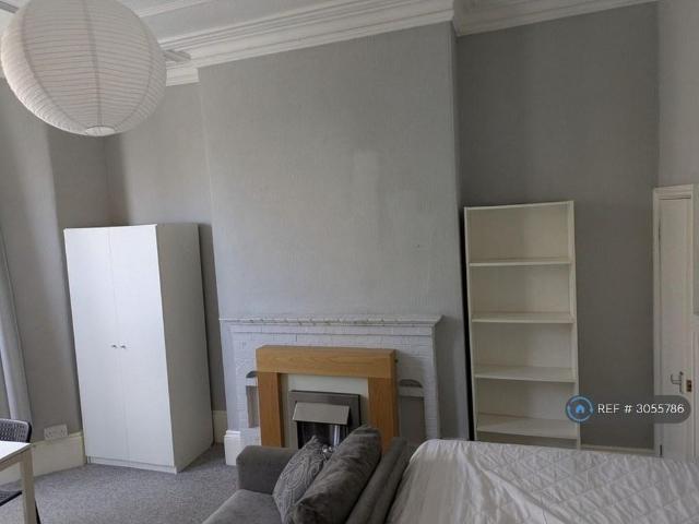 Studio for rent in Old City, Bristol