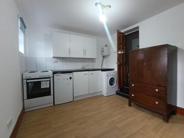 Studio for rent in Leyton, Greater London