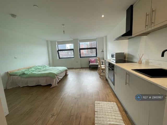 Studio for rent in City Centre, South Yorkshire