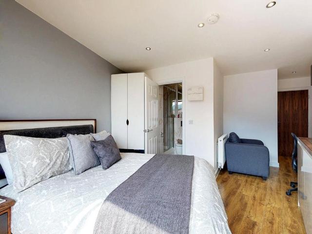 Flat for rent in Woodhouse, West Yorkshire
