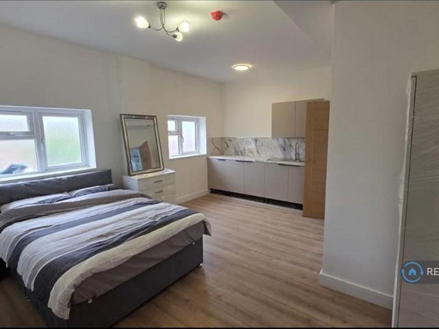 Flat for rent in Springfield, West Midlands