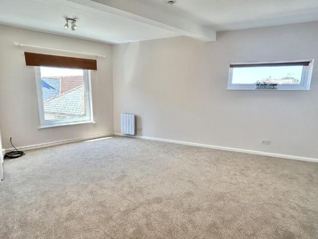 Studio for rent in Watergate, Devon