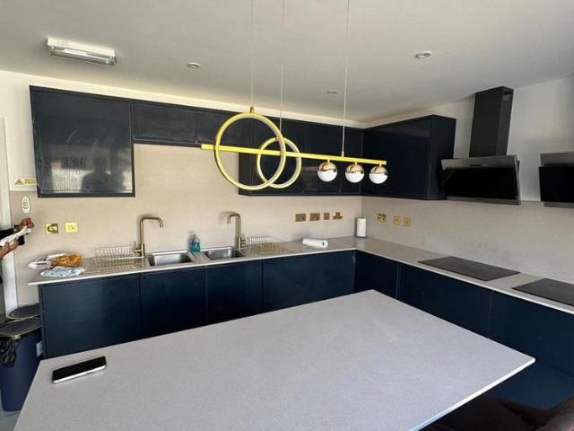 Studio for rent in Gould's Green, Greater London