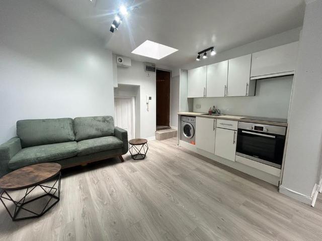 Studio for rent in City of Westminster, Greater London