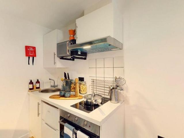 Studio for rent in Winson Green, Isle Of Man