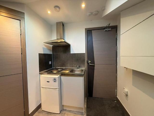 Studio for rent in Priest Down, Hampshire