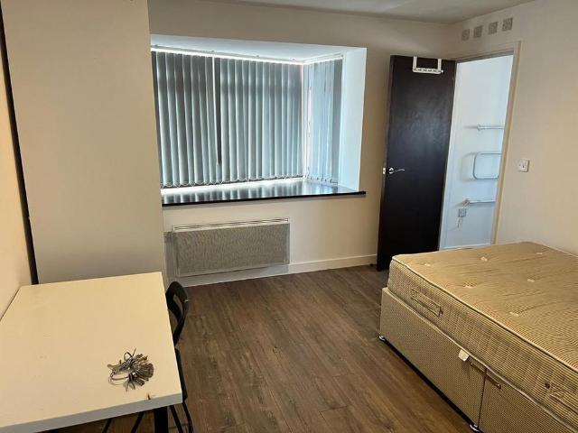 Studio for rent in Park Central, Birmingham