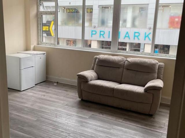 Studio for rent in London Borough of Hounslow, Greater London