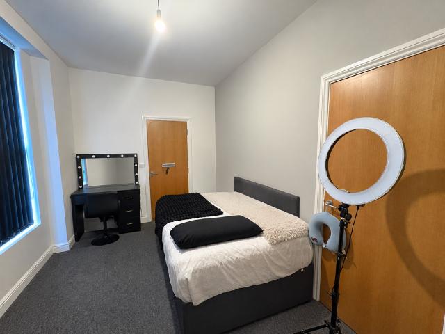 Studio for rent in Cattedown, Plymouth