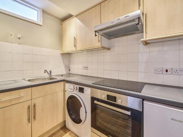 Flat for rent in Balham, Greater London