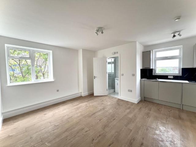 Flat for rent in Colney Hatch, Isle Of Man