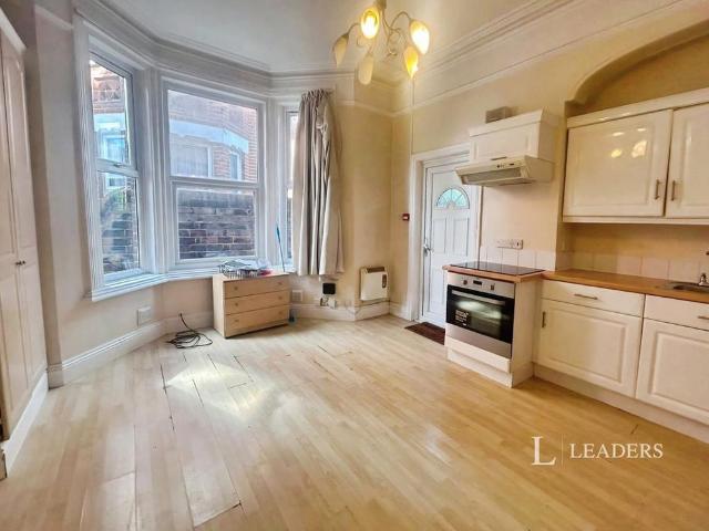 Studio for rent in Hill, City Of Southampton