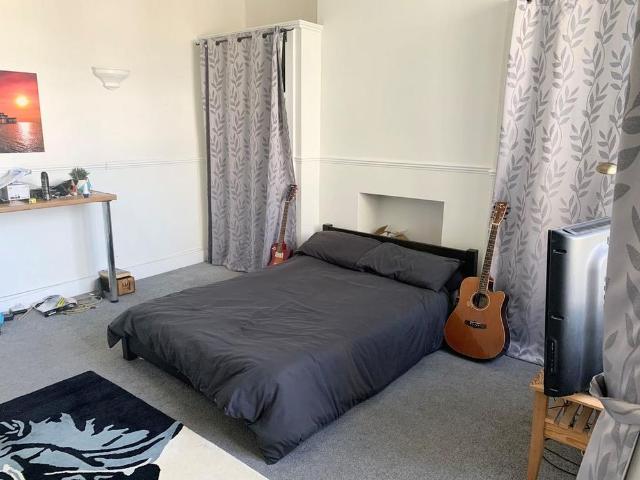 Studio for rent in Portslade by Sea, Hove