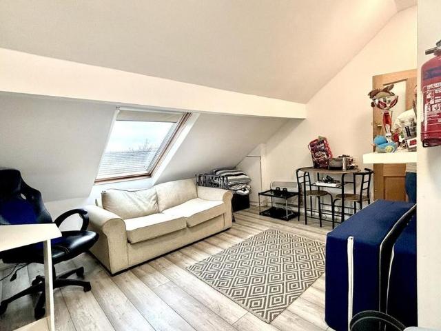 Studio for rent in Hammond Street