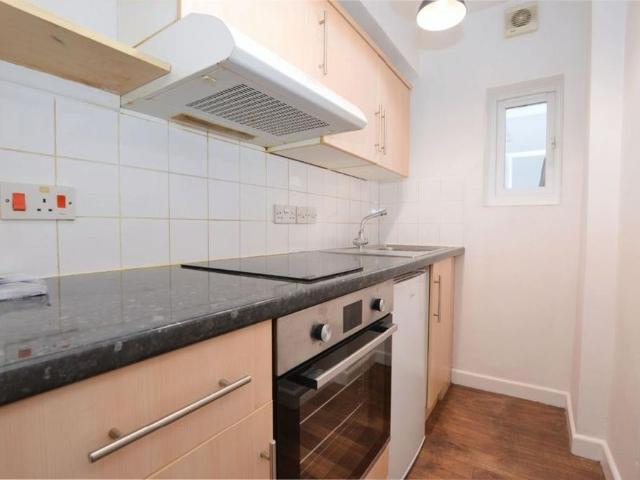 Studio for rent in St Clements, Worcestershire