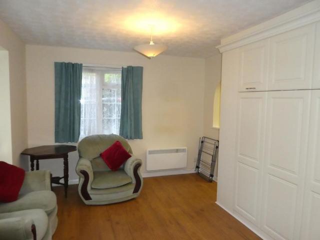 Studio for rent in Hillfields, West Midlands