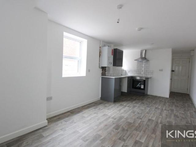 Studio for rent in The Polygon, City Of Southampton