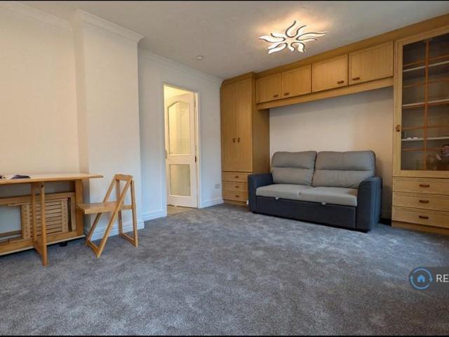 Flat for rent in Barbican, Mount Wise