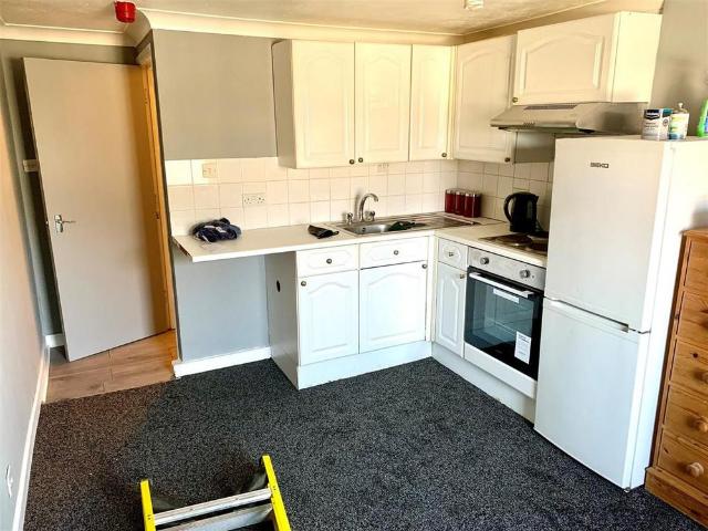 Studio for rent in Clapham, West Sussex