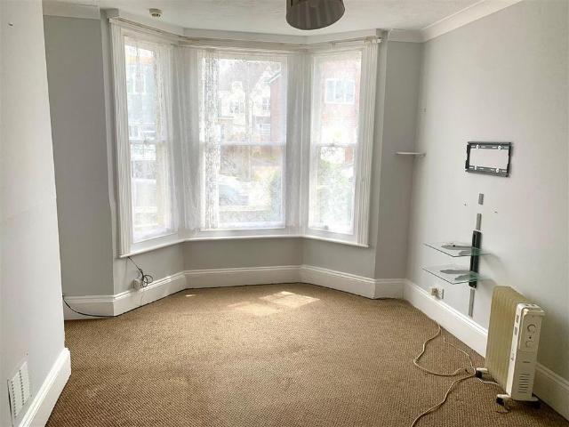 Studio for rent in Clapham, West Sussex
