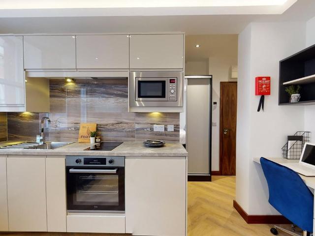 Flat for rent in City Centre, Georgia