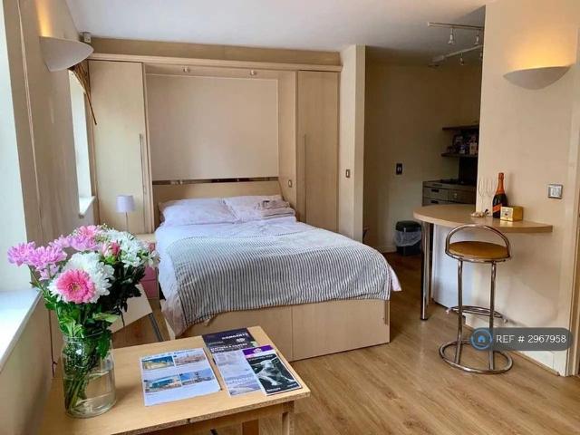 Studio for rent in Edgbaston, West Midlands