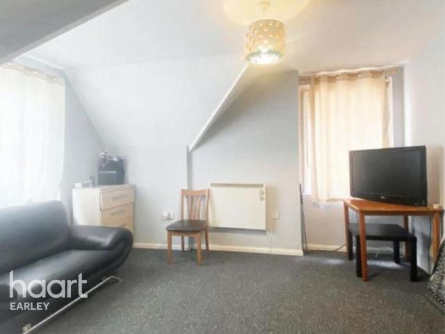 Studio for rent in Northbury Farm, Ruscombe