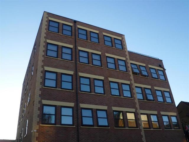 Flat for rent in Spring Park, Luton