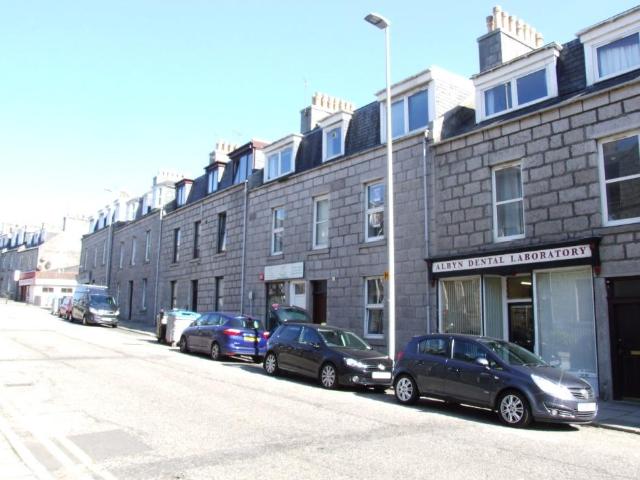 Flat for rent in Ferryhill, Ballindoch
