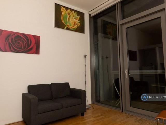 Studio for rent in Pendleton, Salford