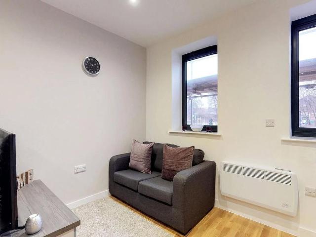 Studio for rent in City Centre, South Yorkshire