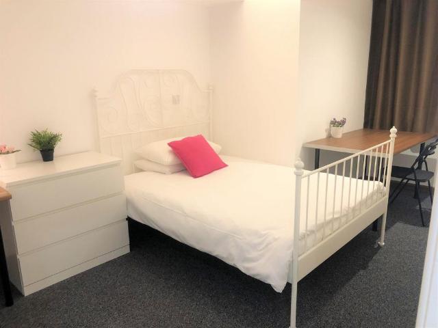 Flat for rent in Canley, West Midlands