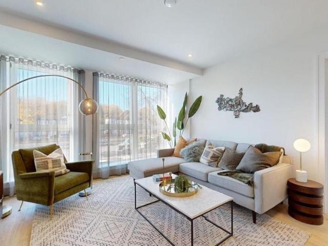 Studio for rent in London Borough of Merton, Greater London