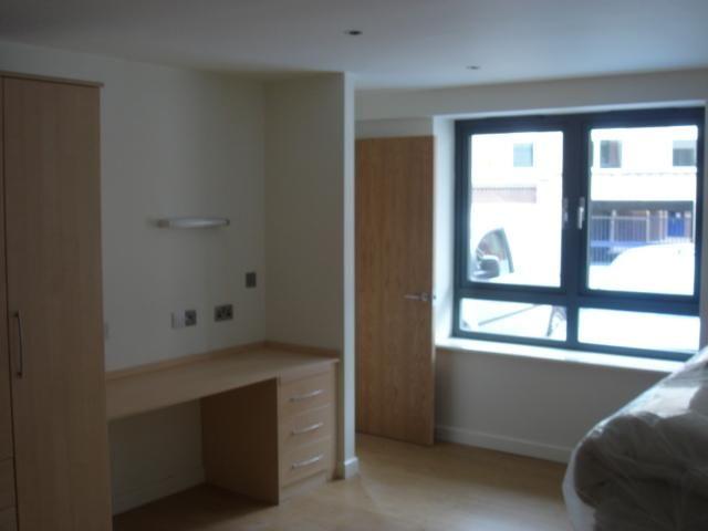 Studio for rent in Greenbank, Plymouth