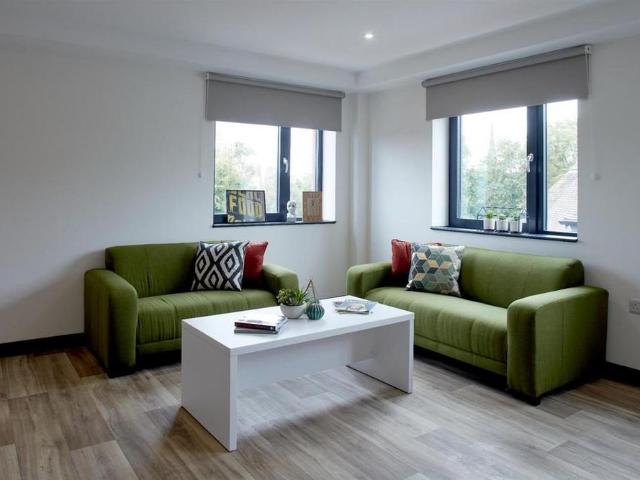 Studio for rent in Hillfields, West Midlands