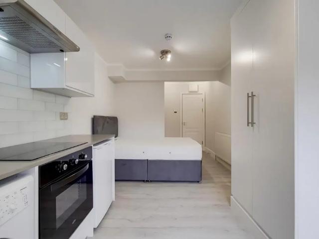 Studio for rent in London Borough of Barnet, Greater London