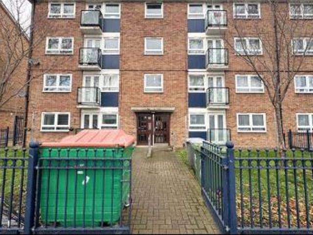 Flat for rent in Edmonton, Greater London