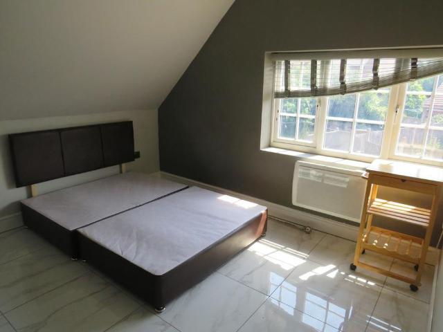 Studio for rent in Great Chatwell, Staffordshire