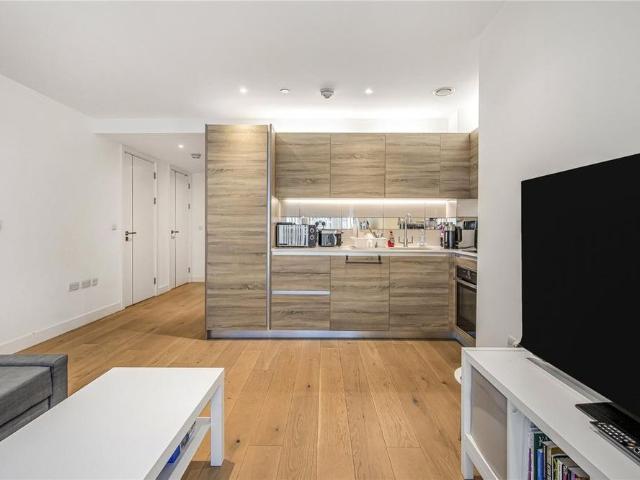 Studio for rent in Glyndon, Shooters Hill