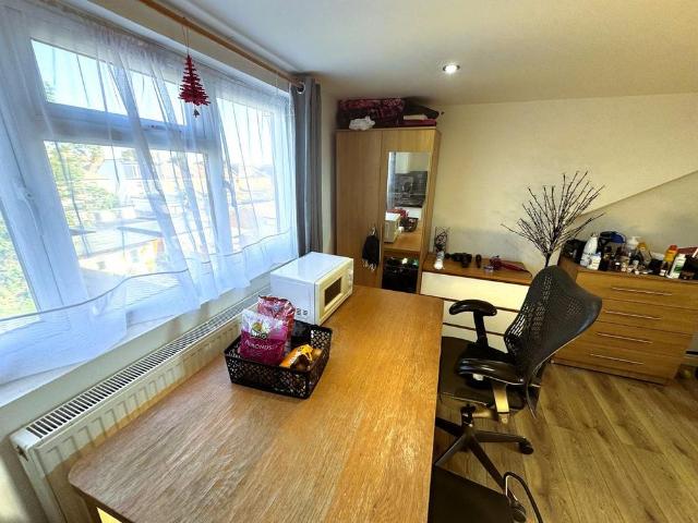 Studio for rent in Loxford, Greater London