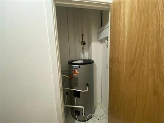 Flat for rent in Calderstones