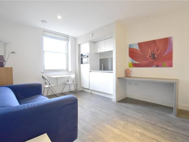 Studio for rent in Chesterton, Arbury