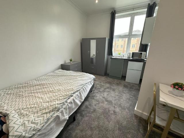 Studio for rent in Folkestone
