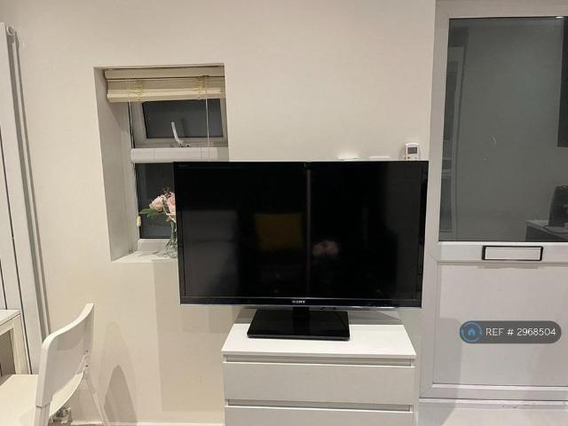 Studio for rent in Church End, Greater London