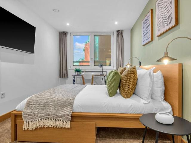 Studio for rent in Spitalfields, Whitechapel