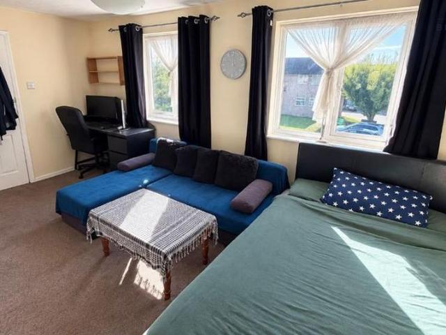 Studio for rent in Moortown, New Forest