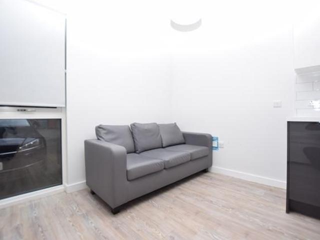 Studio for rent in City Centre, South Yorkshire