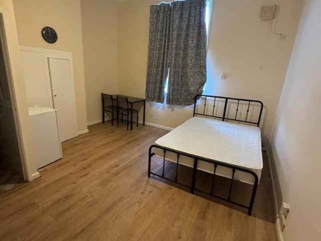 Studio for rent in Mount Pleasant, Southampton