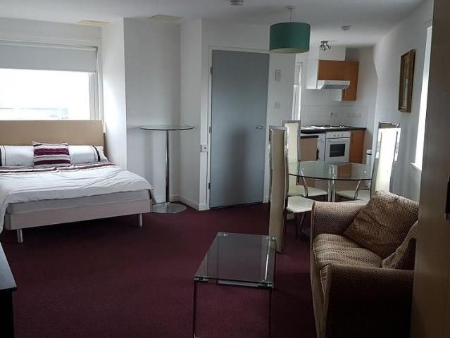 Studio for rent in Merchant City, Glasgow