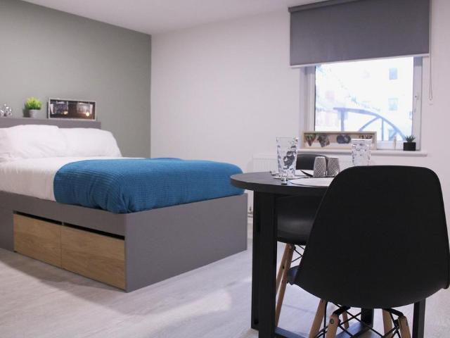 Flat for rent in Bede Island, Old Wharf